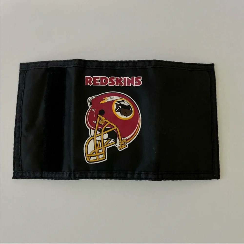 RARE Washington Redskins Trifold Nylon Wallet